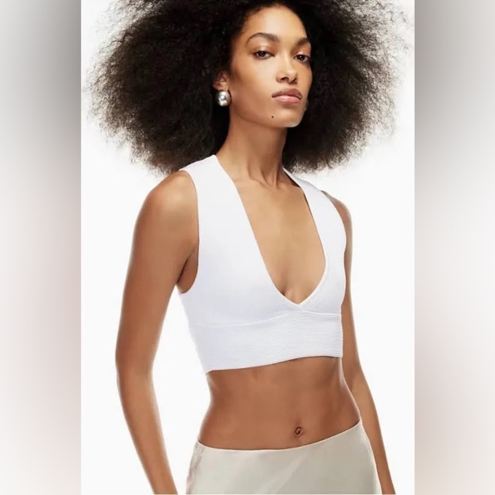 Babaton Aritzia Women’s Sculpt Knit Deep V Crop Top White Size S